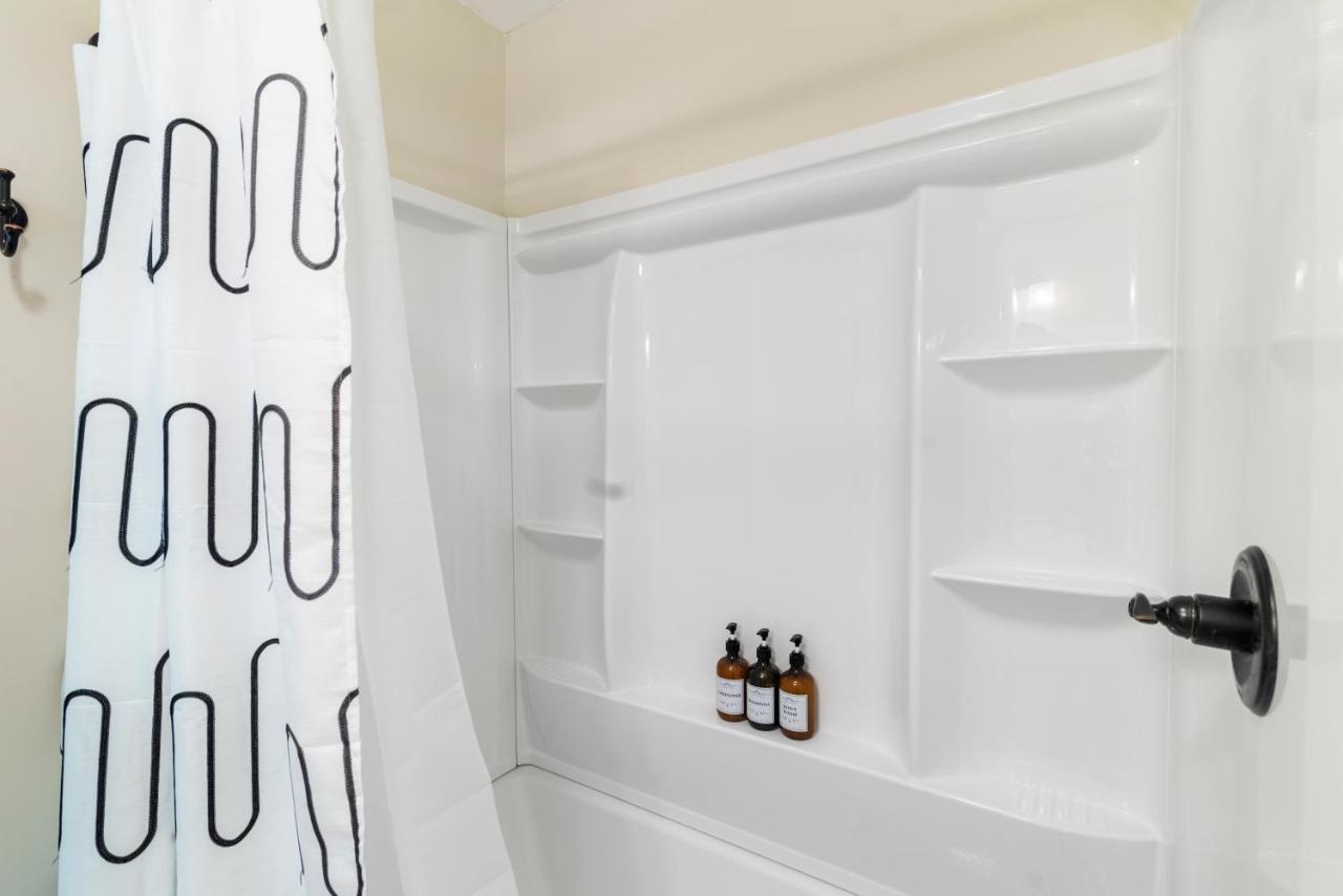 Fantastic Retreat 5Min From Village With Media Room, Ac And Sauna! Stowe Exteriér fotografie